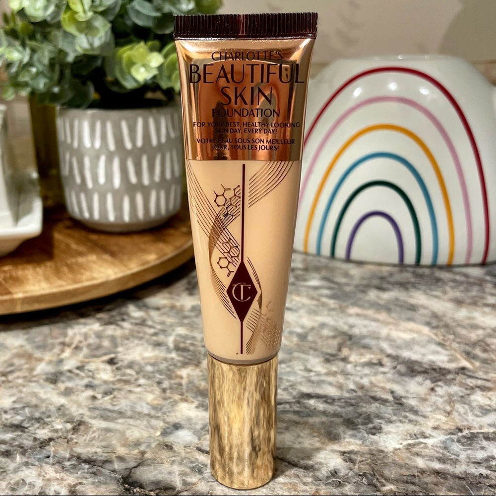 Charlotte tilbury beautiful skin foundation 4 neutral
